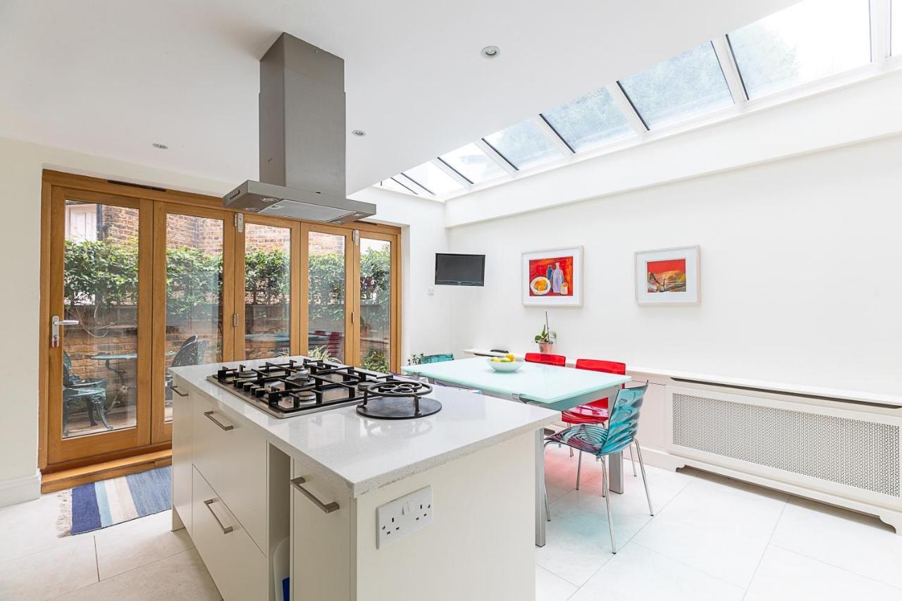 Joivy Stunning 3 Bed, 2 Bath House With Garden And Rooftop Terrace Apartman London Kültér fotó